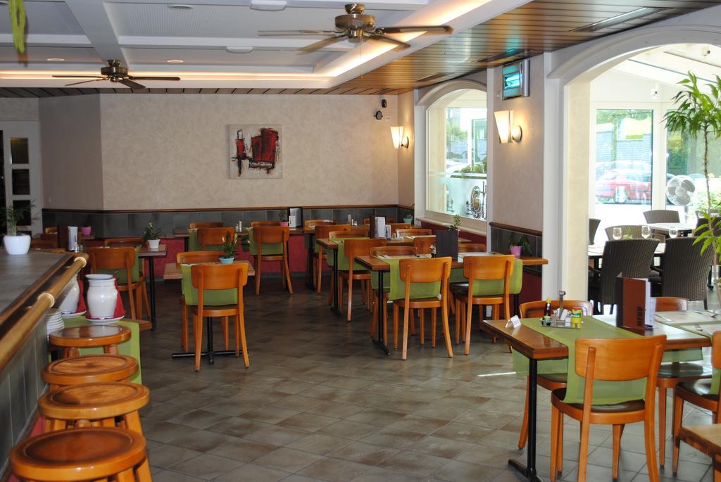 Romont Motel - Hotel La Poularde מראה חיצוני תמונה