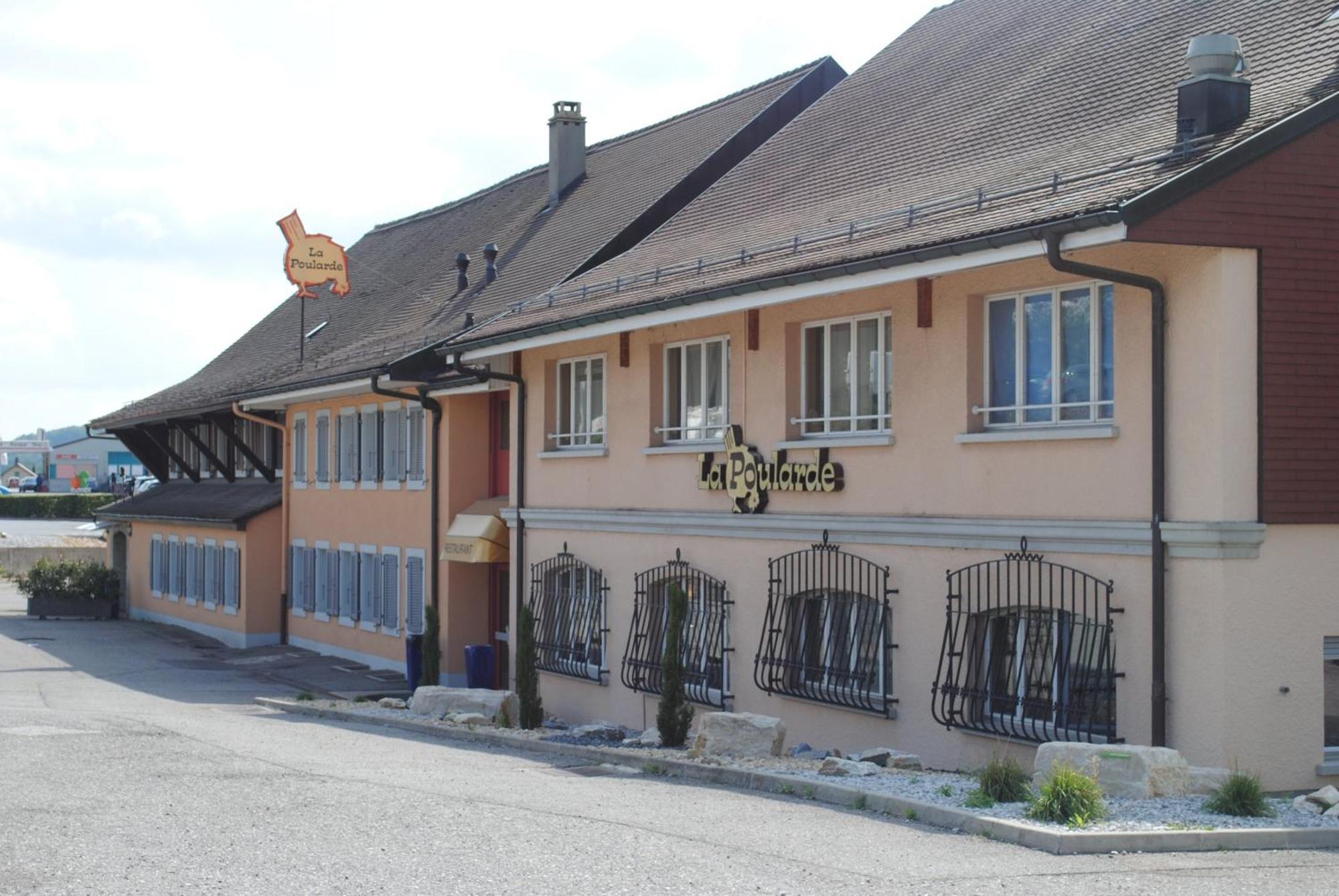 Romont Motel - Hotel La Poularde מראה חיצוני תמונה
