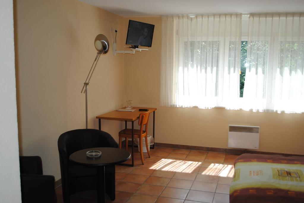Romont Motel - Hotel La Poularde מראה חיצוני תמונה