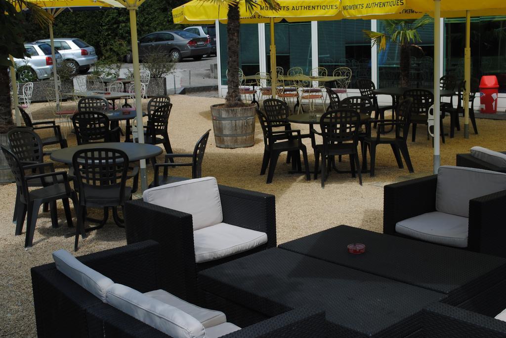 Romont Motel - Hotel La Poularde מראה חיצוני תמונה